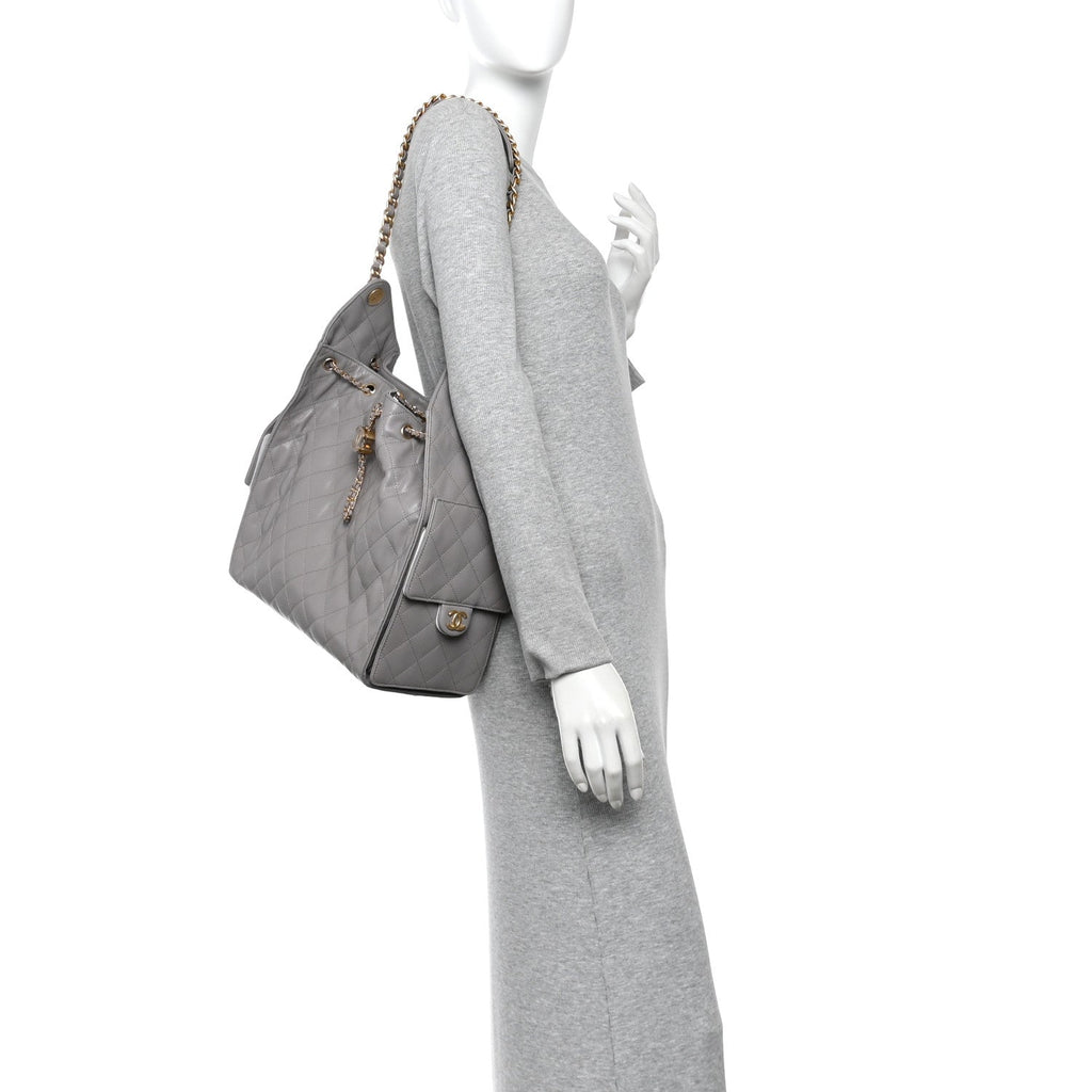 Caviar Quilted Medium Chanel 25 Handbag Dark Grey