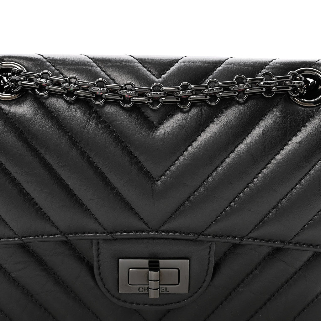 Aged Calfskin Chevron Quilted 2.55 Reissue Mini Flap So Black
