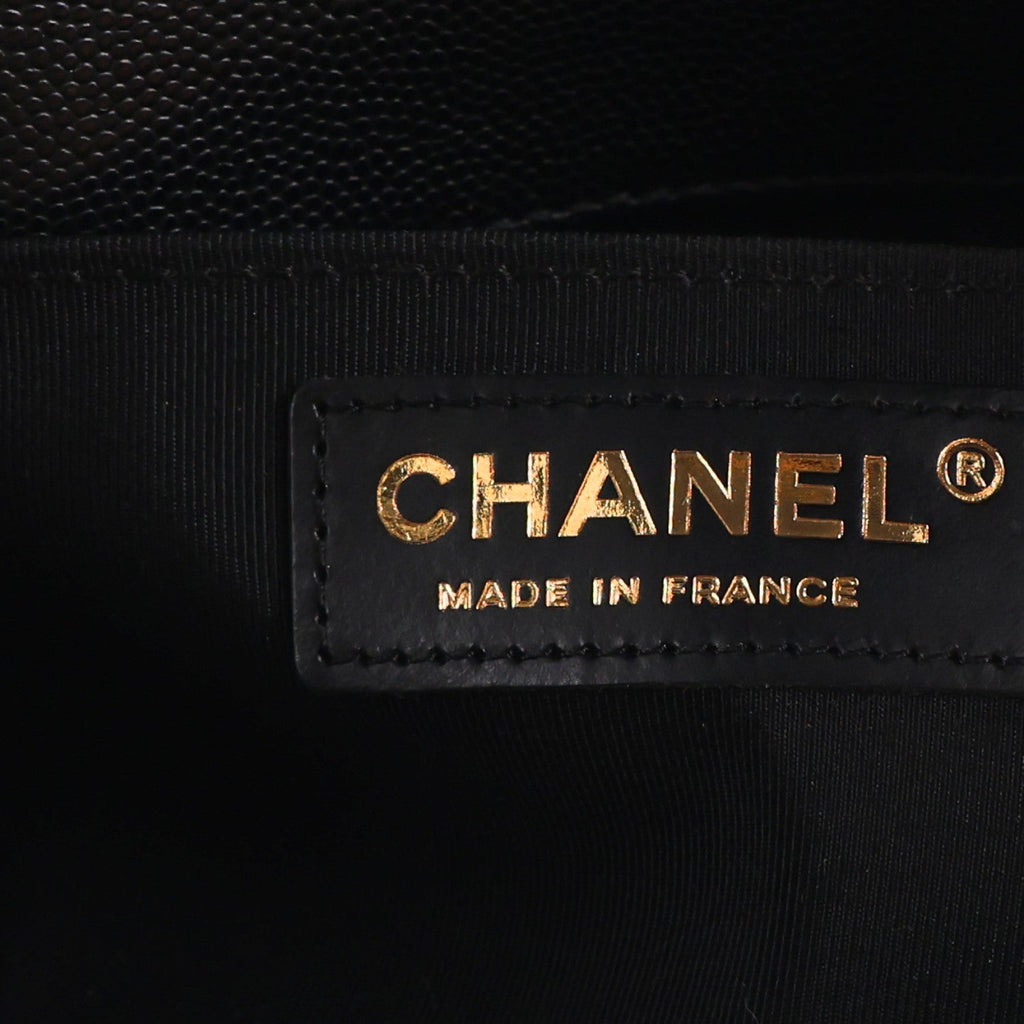 Caviar Quilted Medium Boy Flap Black