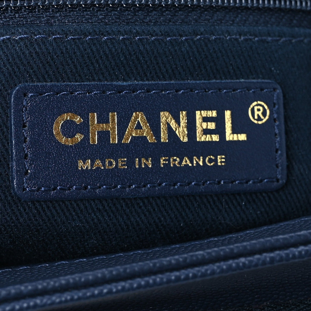 Caviar Quilted Small Business Affinity Flap Navy