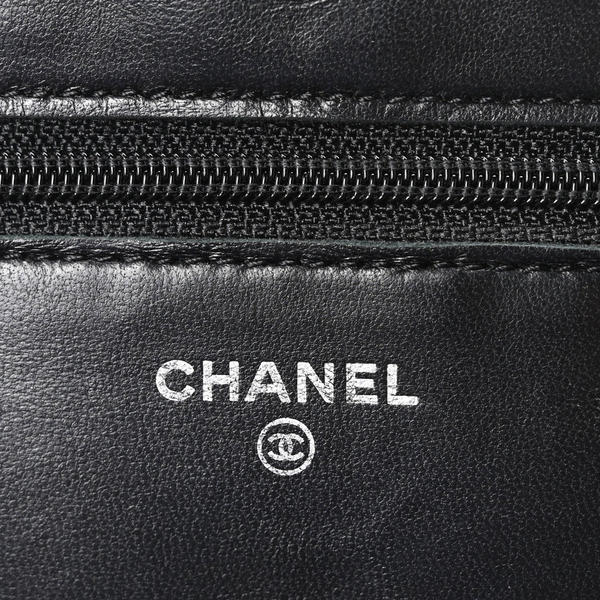 Lambskin Quilted Wallet On Chain WOC Black