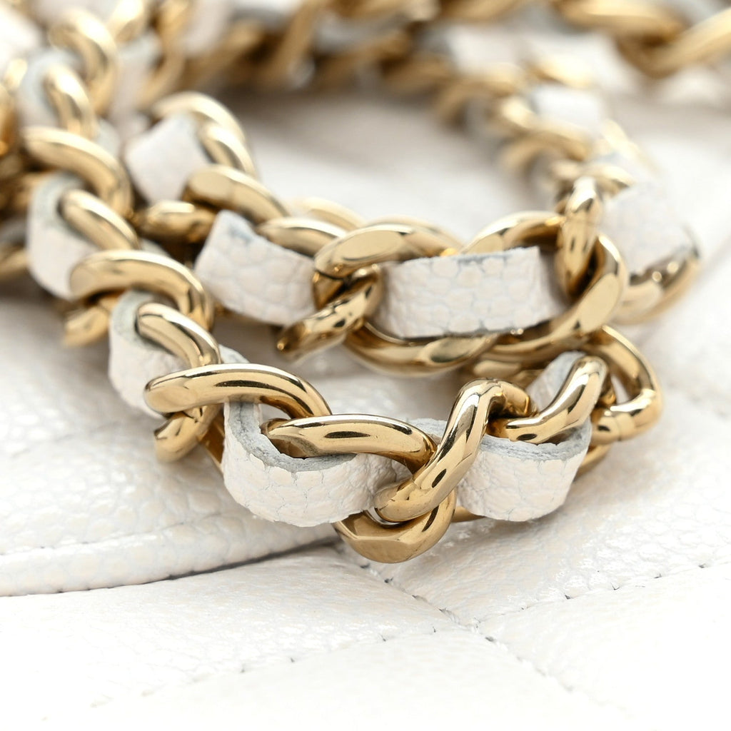 Caviar Quilted CC Turnlock Wallet On Chain WOC White
