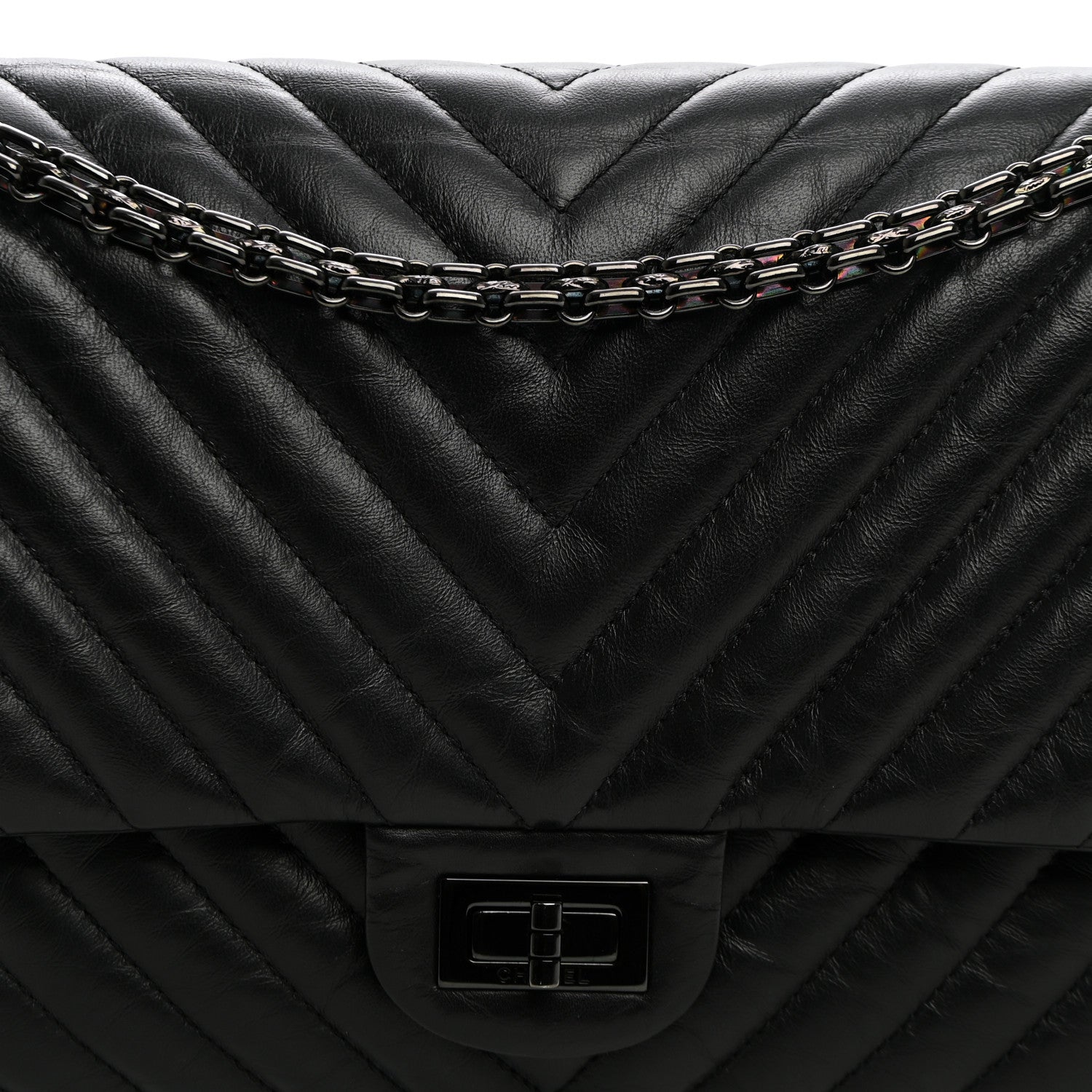 Aged Calfskin Chevron Quilted 2.55 Reissue 226 So Black