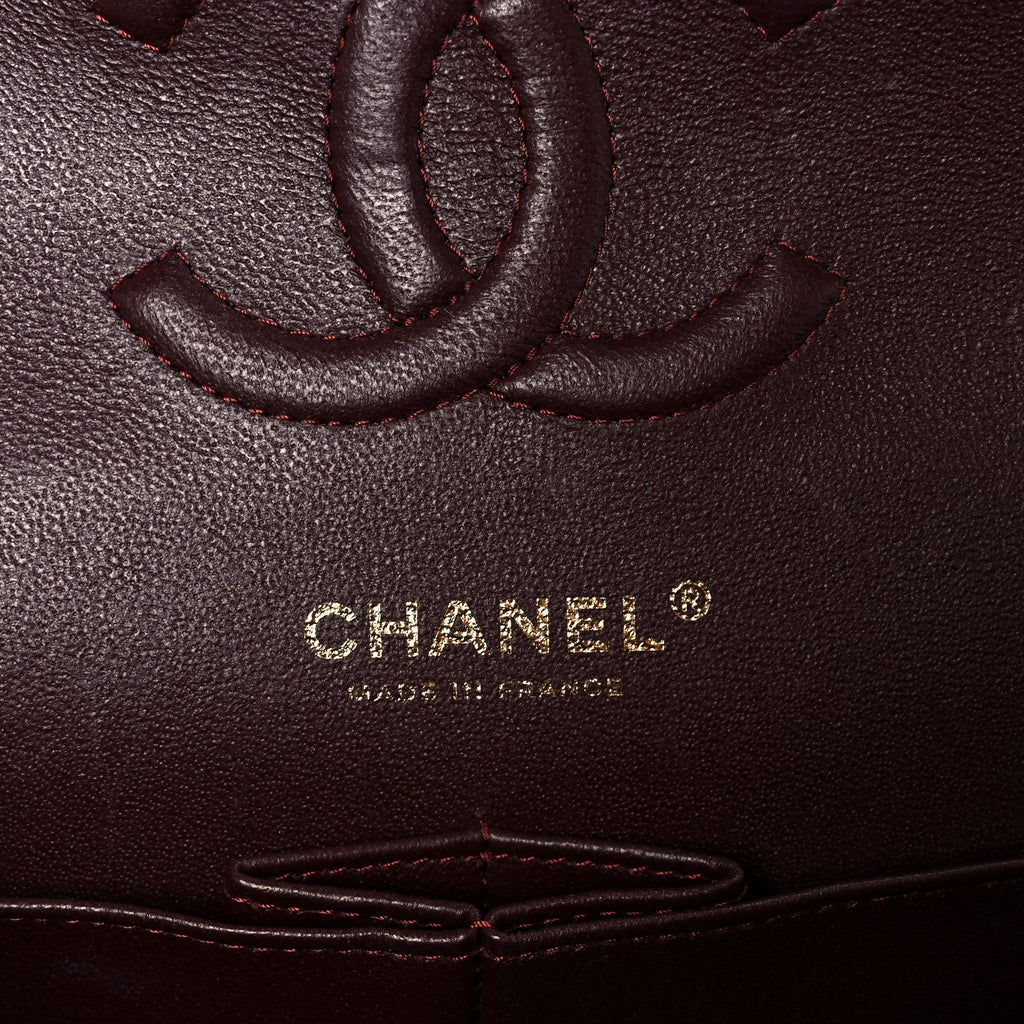 Caviar Chevron Quilted Medium Double Flap Black