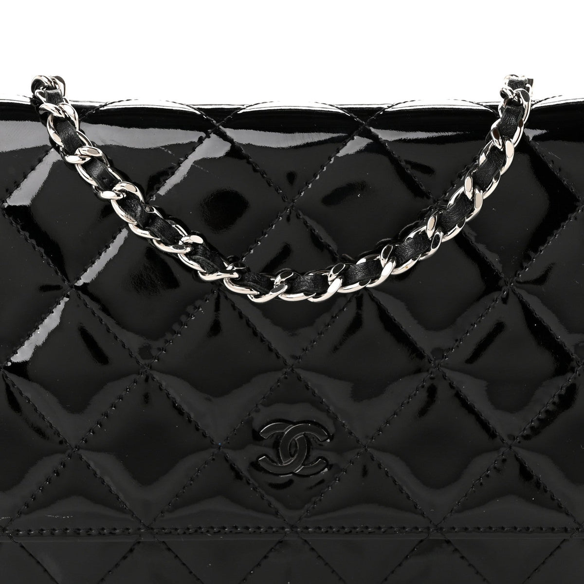 Patent Quilted Wallet On Chain WOC Black