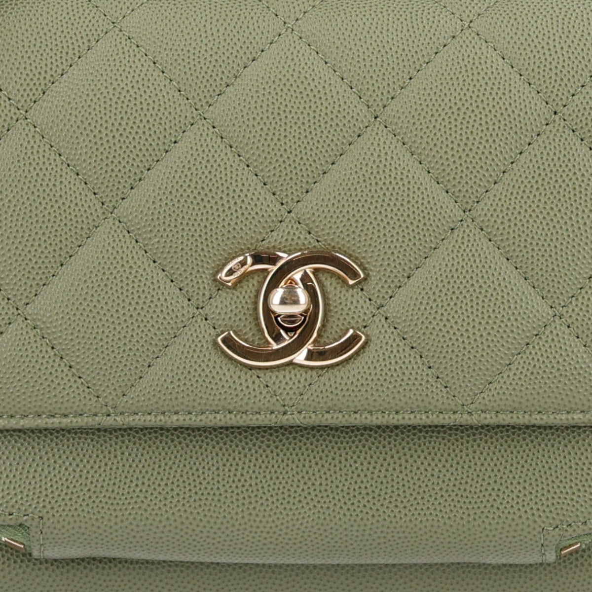 Caviar Quilted Small Business Affinity Flap Green