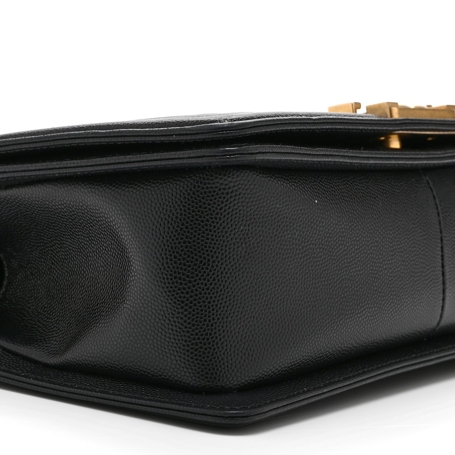 Caviar Quilted Medium Boy Flap Black