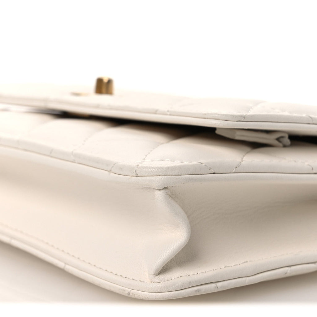 Lambskin Quilted CC Pearl Crush Wallet on Chain WOC White