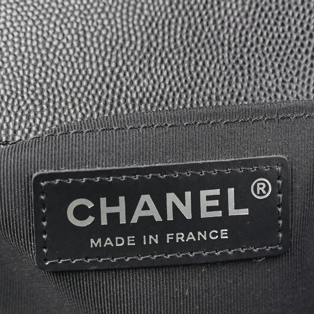 Caviar Quilted Medium Boy Flap Black