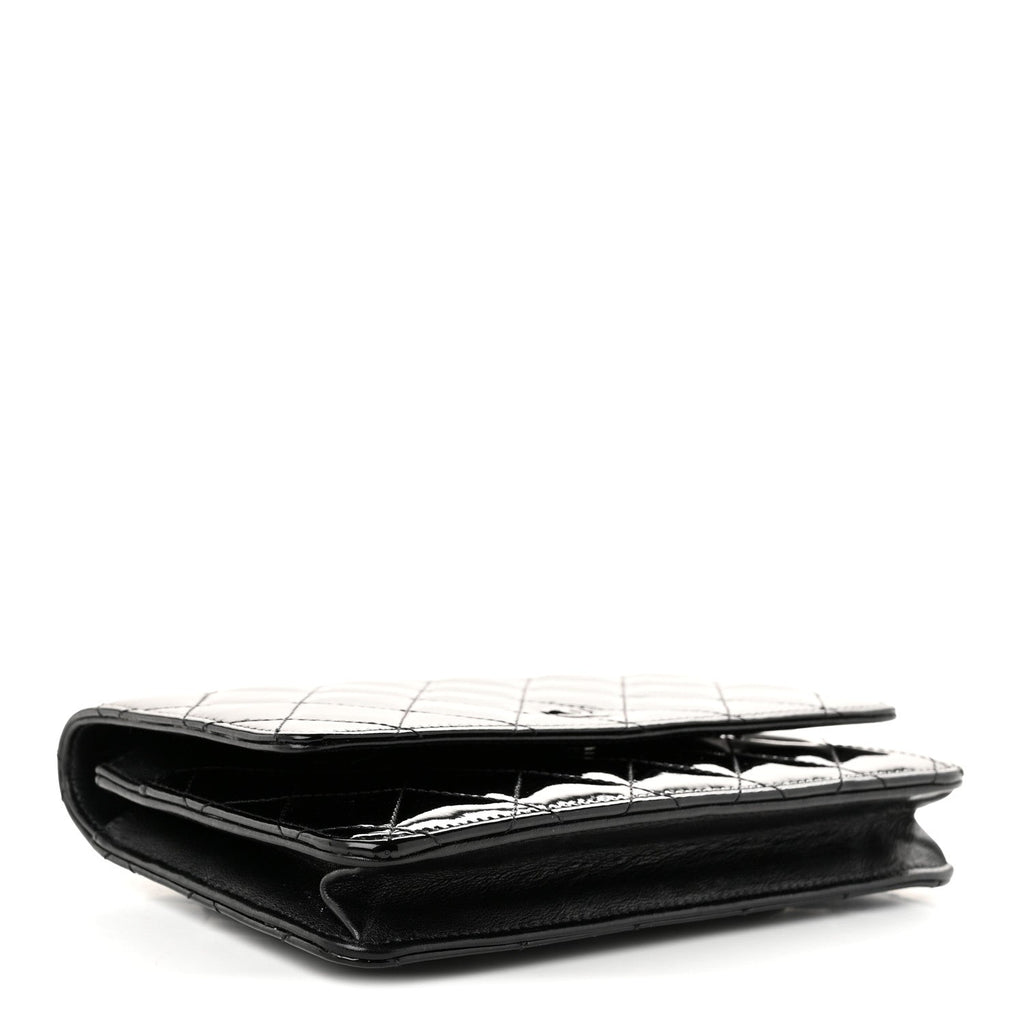 Patent Quilted Wallet On Chain WOC Black