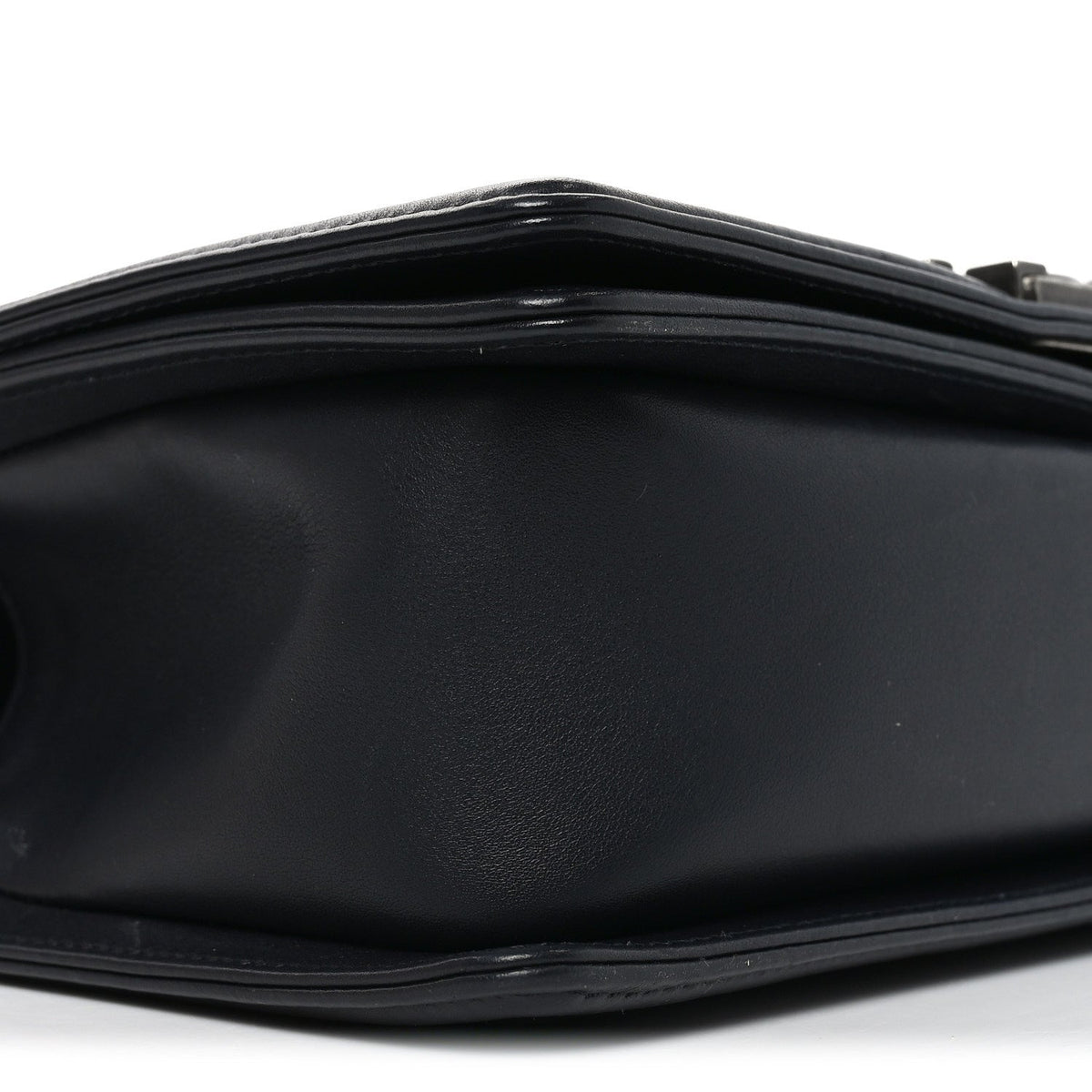 Lambskin Chevron Quilted Medium Boy Flap Black