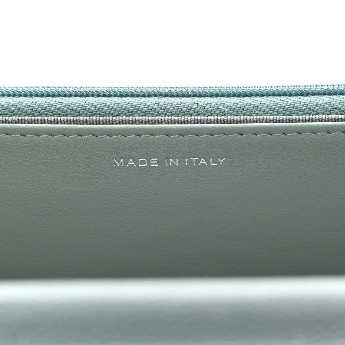 Caviar Quilted Wallet on Chain WOC Light Blue