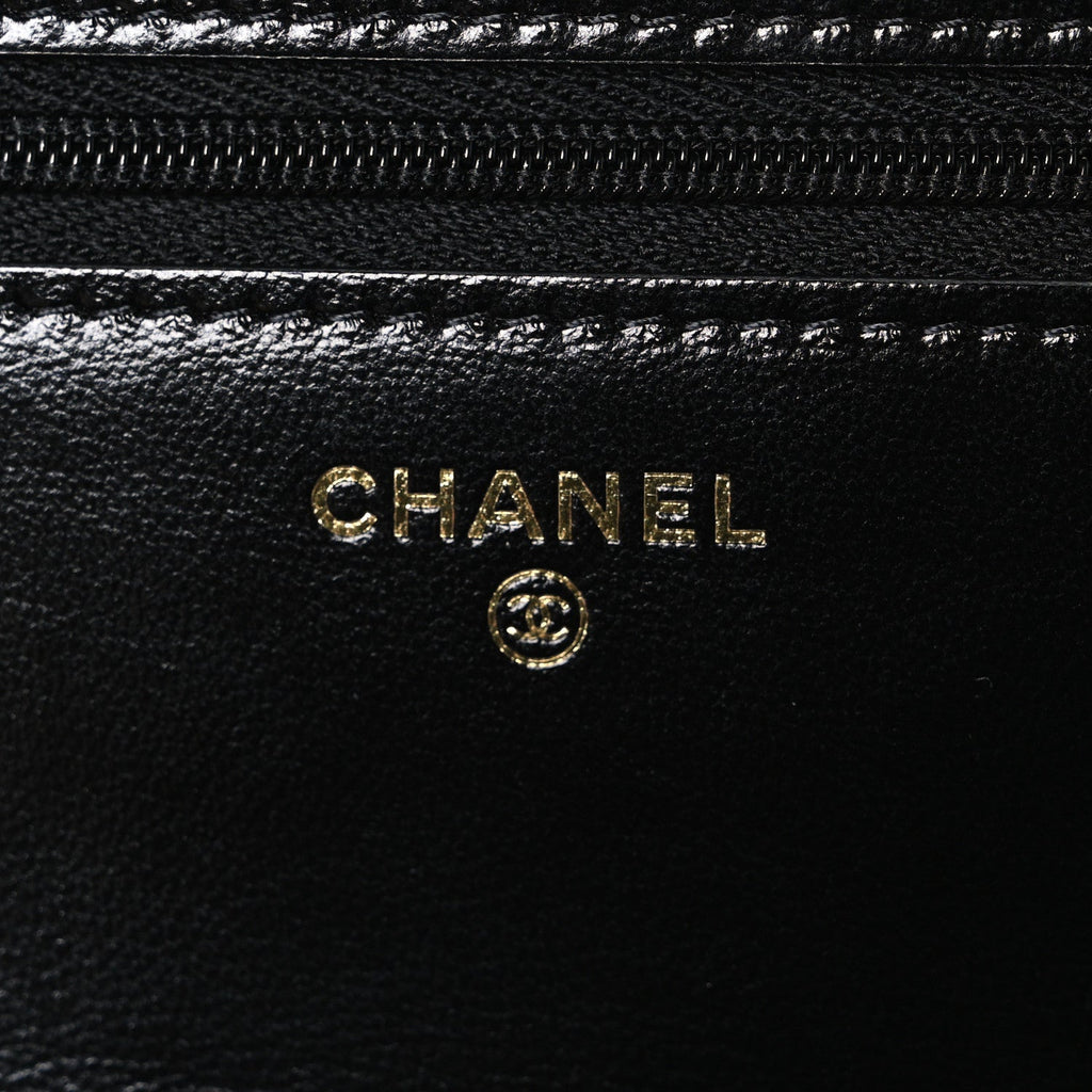 Shiny Lambskin Quilted CC Bow Wallet on Chain WOC Black