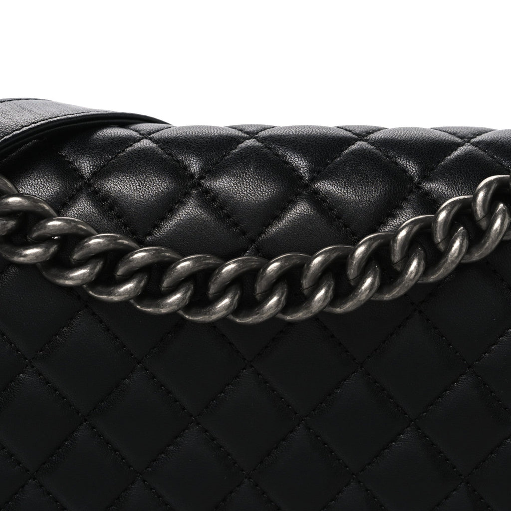 Lambskin Quilted Medium Boy Flap Black