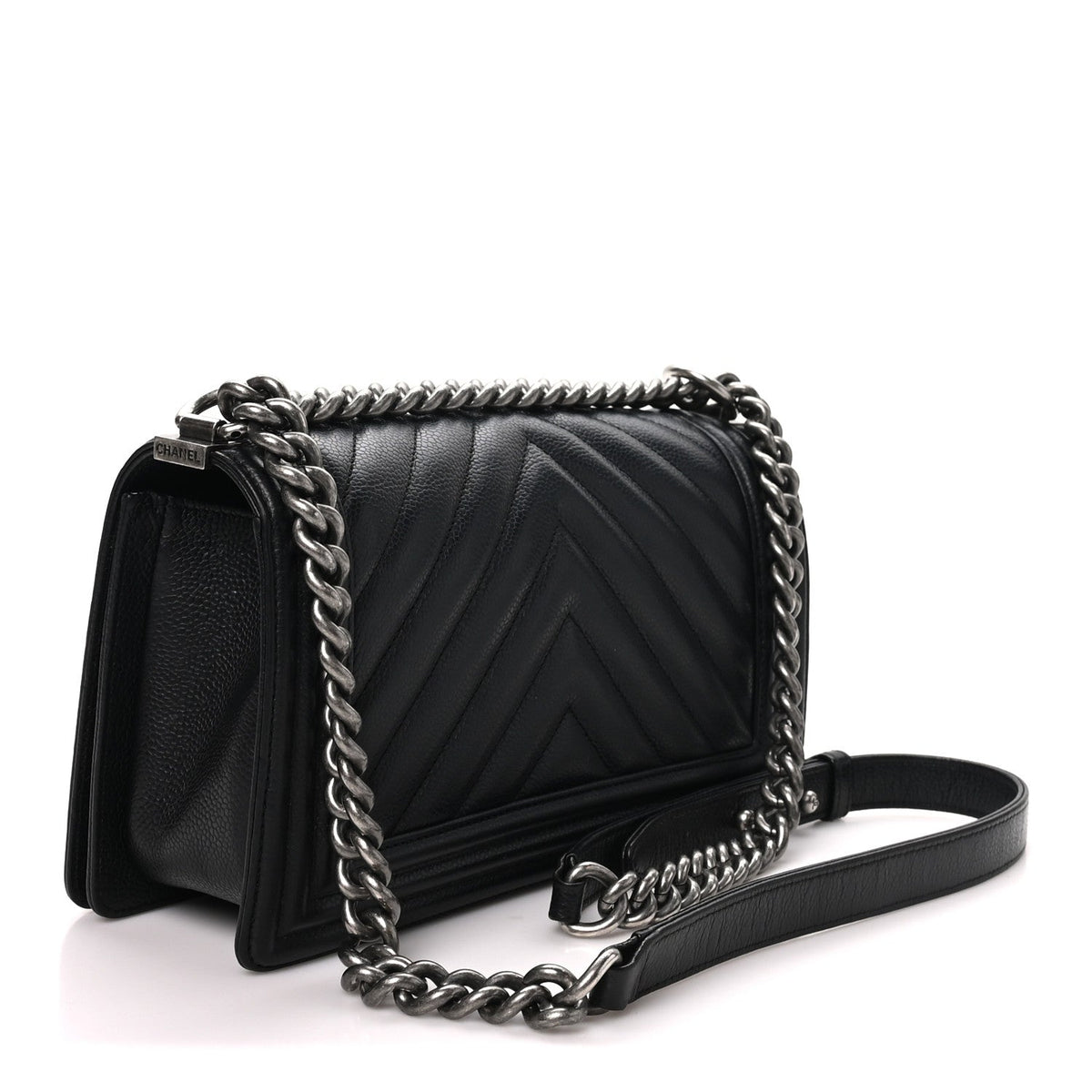 Caviar Chevron Quilted Medium Boy Flap Black