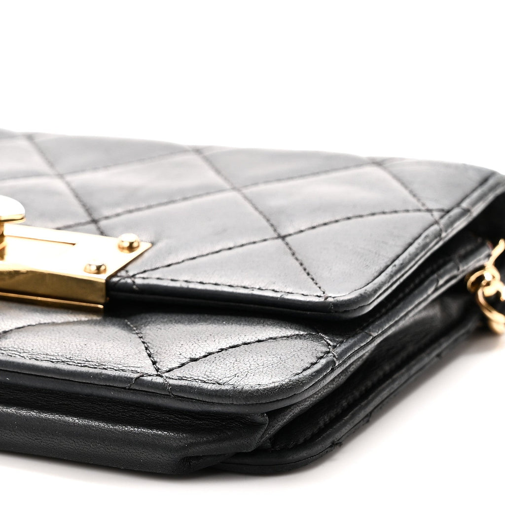 Lambskin Quilted Golden Class Wallet on Chain WOC Black