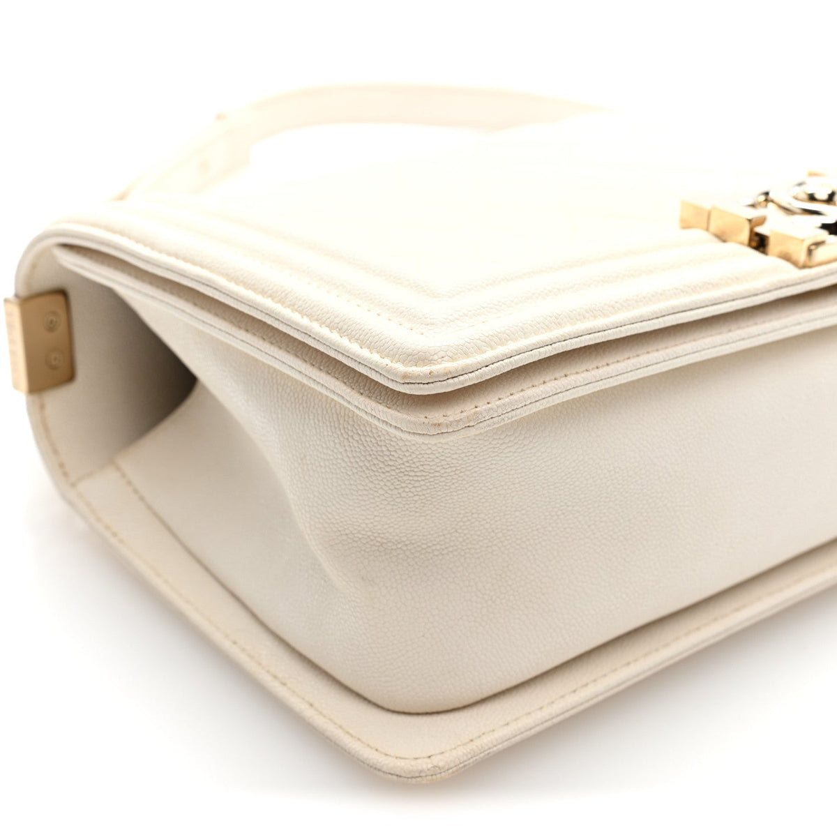 Caviar Quilted Medium Boy Flap White White