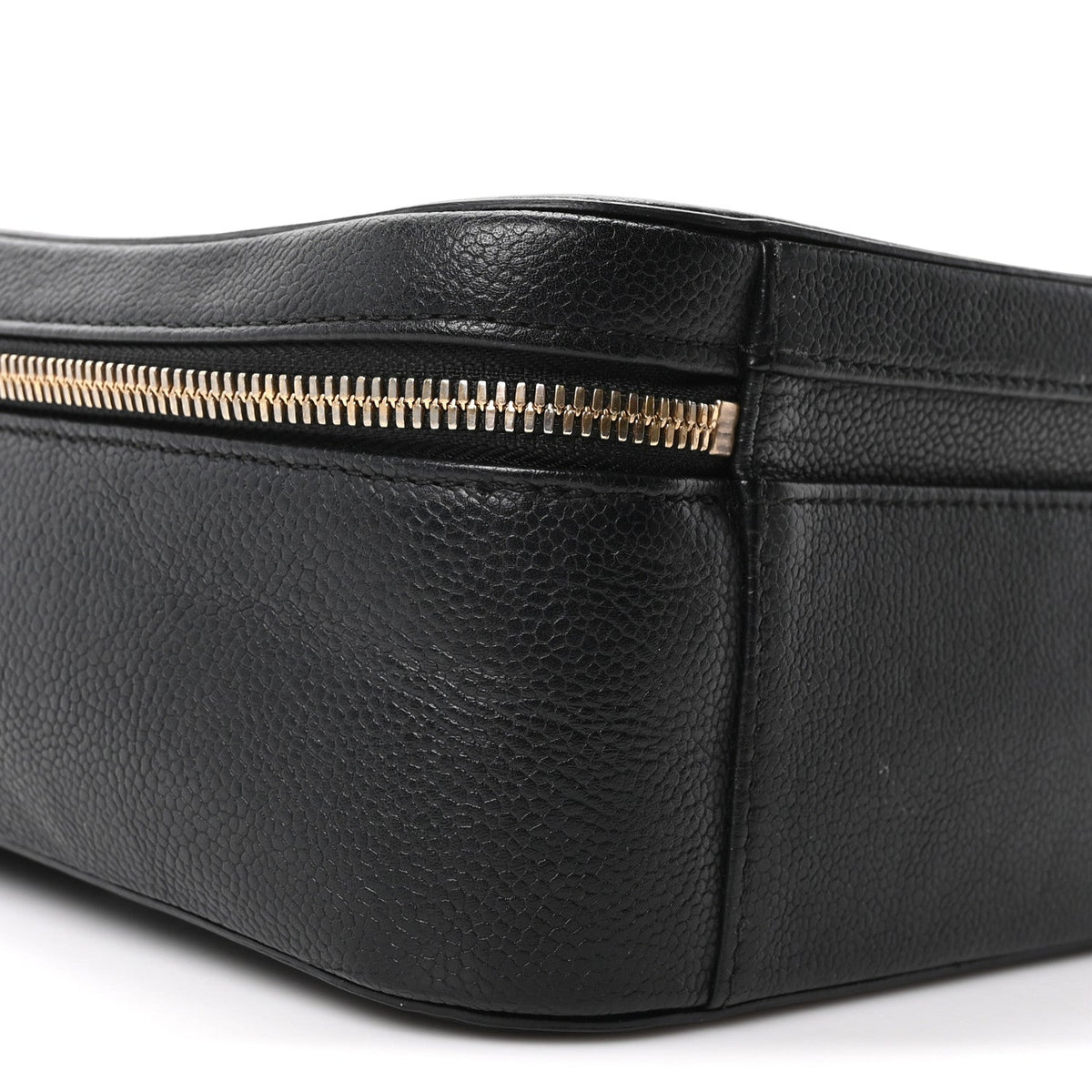 Caviar Quilted Large CC Filigree Vanity Case Black