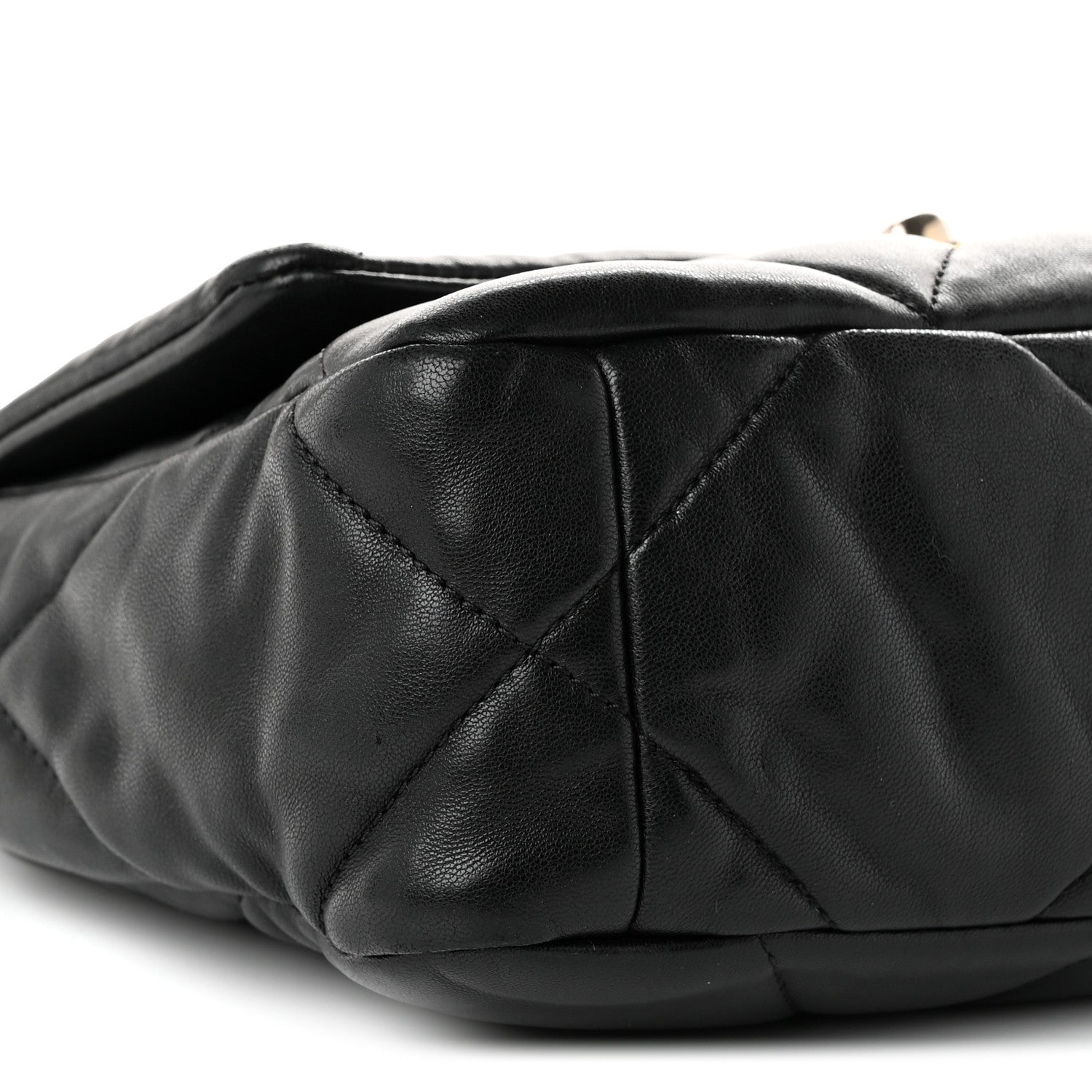 Lambskin Quilted Medium Chanel 19 Flap Black