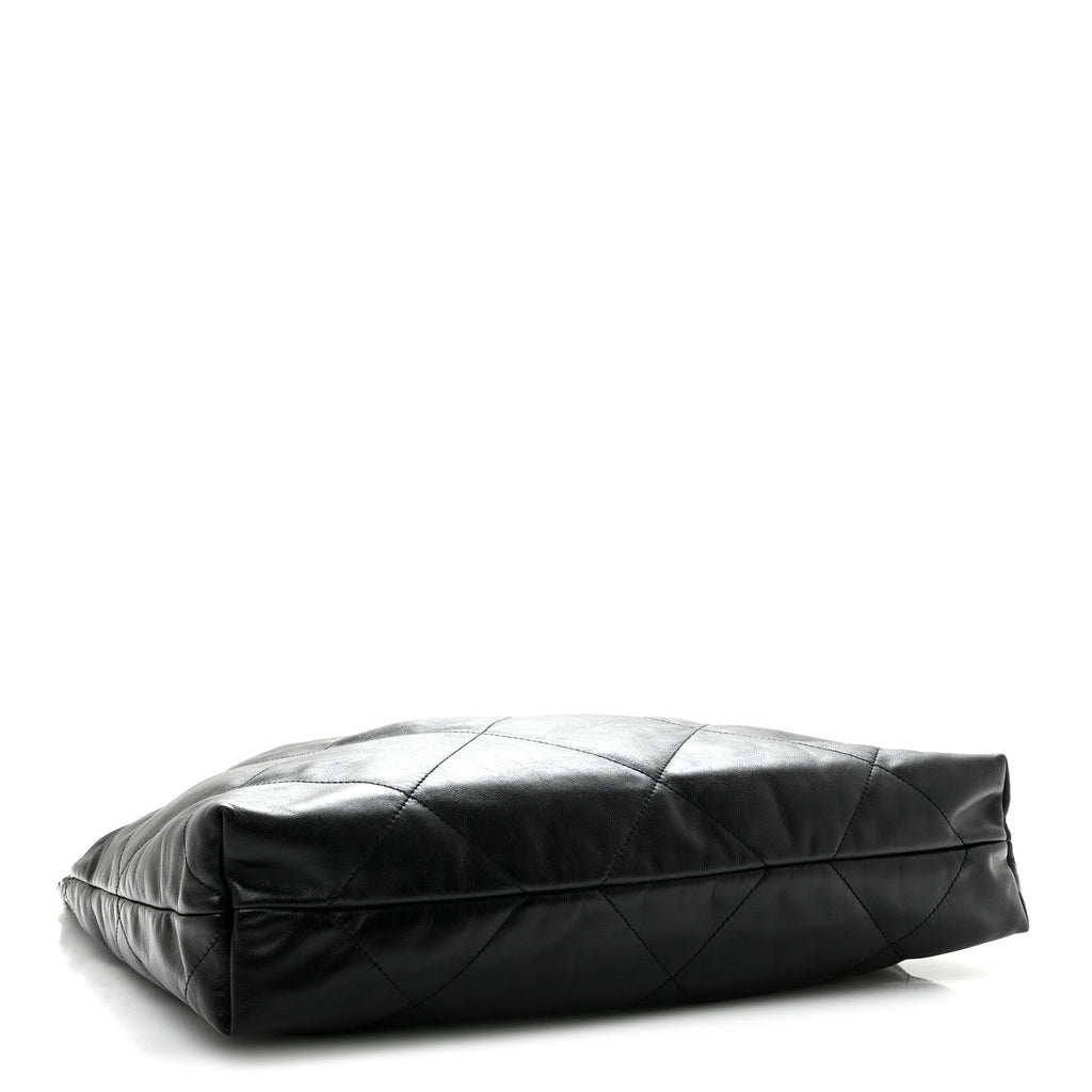 Shiny Calfskin Quilted Chanel 22 Black