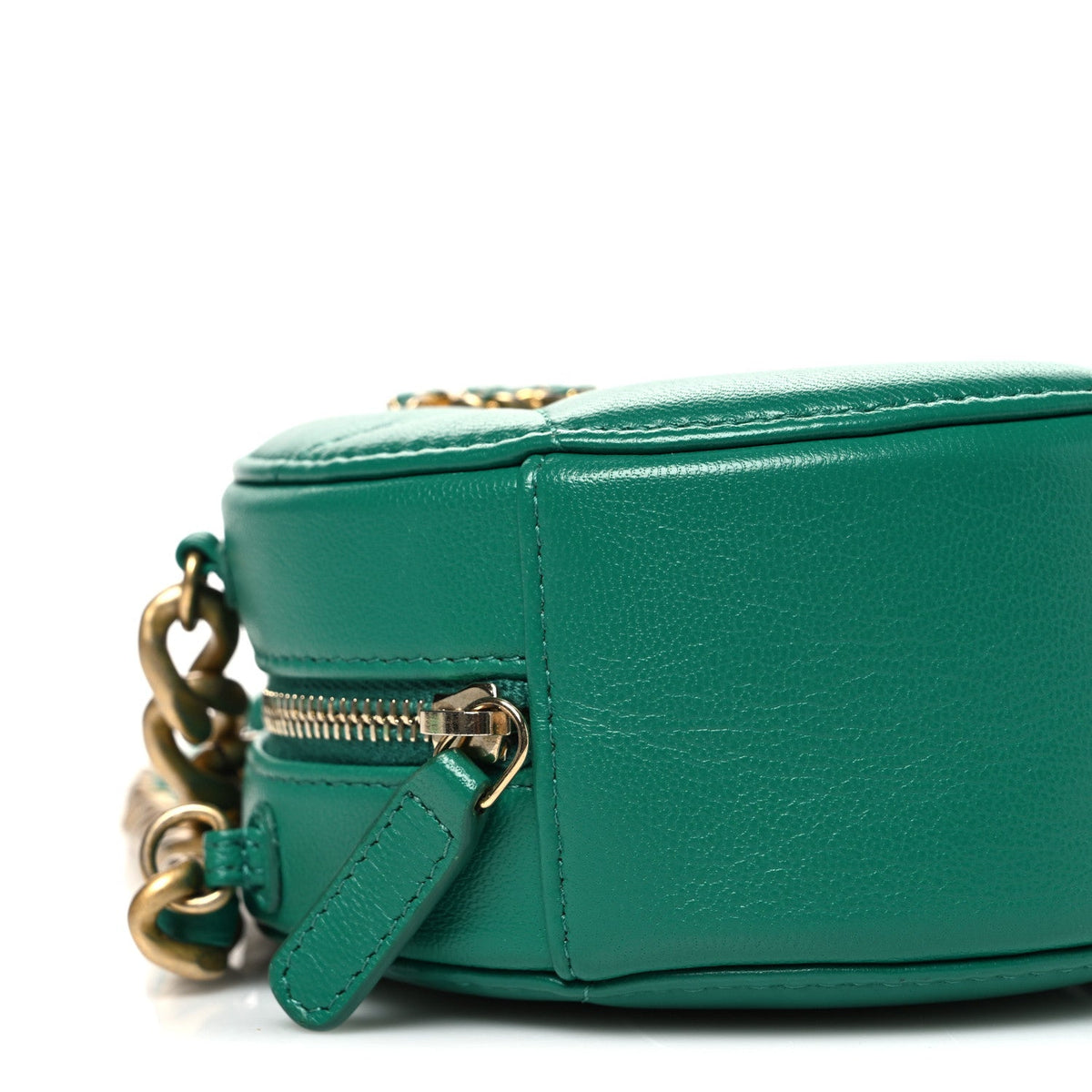 Lambskin Quilted Chanel 19 Round Clutch With Chain Green