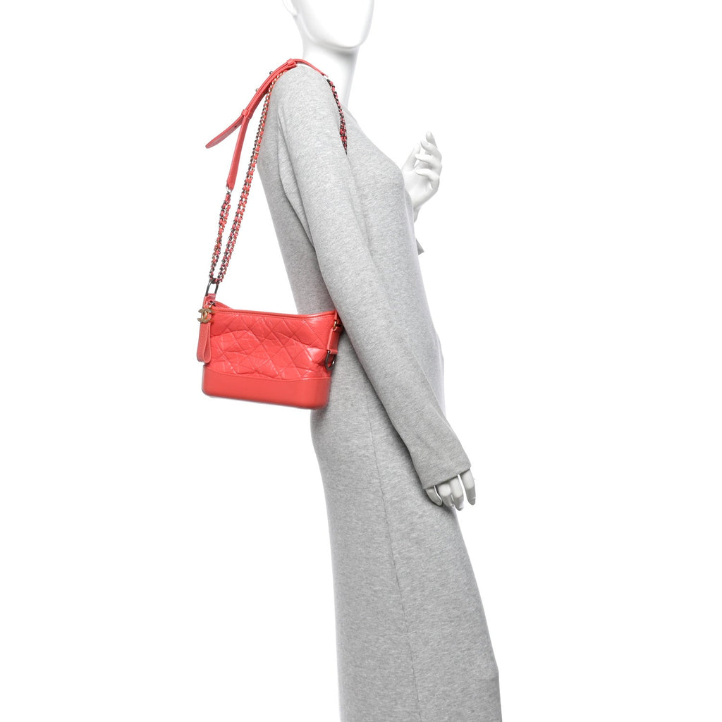 Aged Calfskin Quilted Small Gabrielle Hobo Red