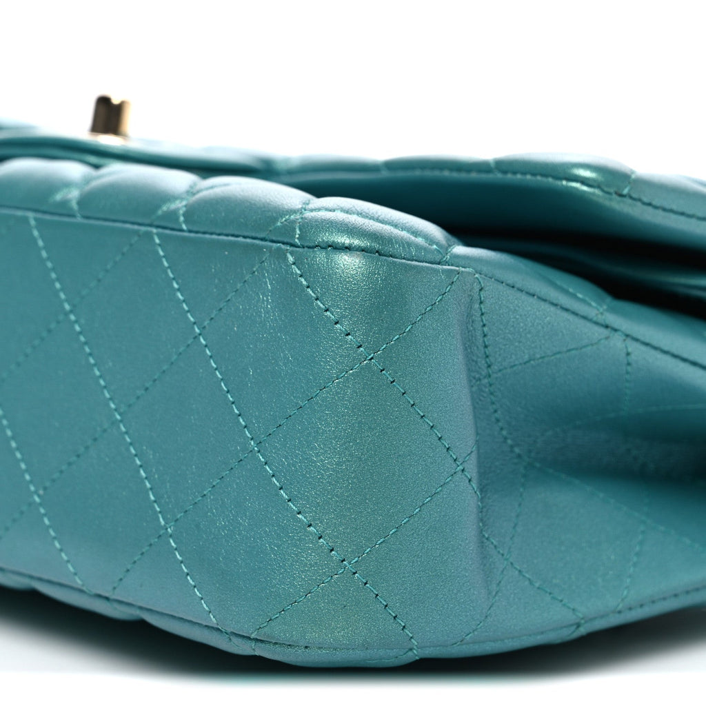 Iridescent Caviar Quilted Medium Double Flap Green