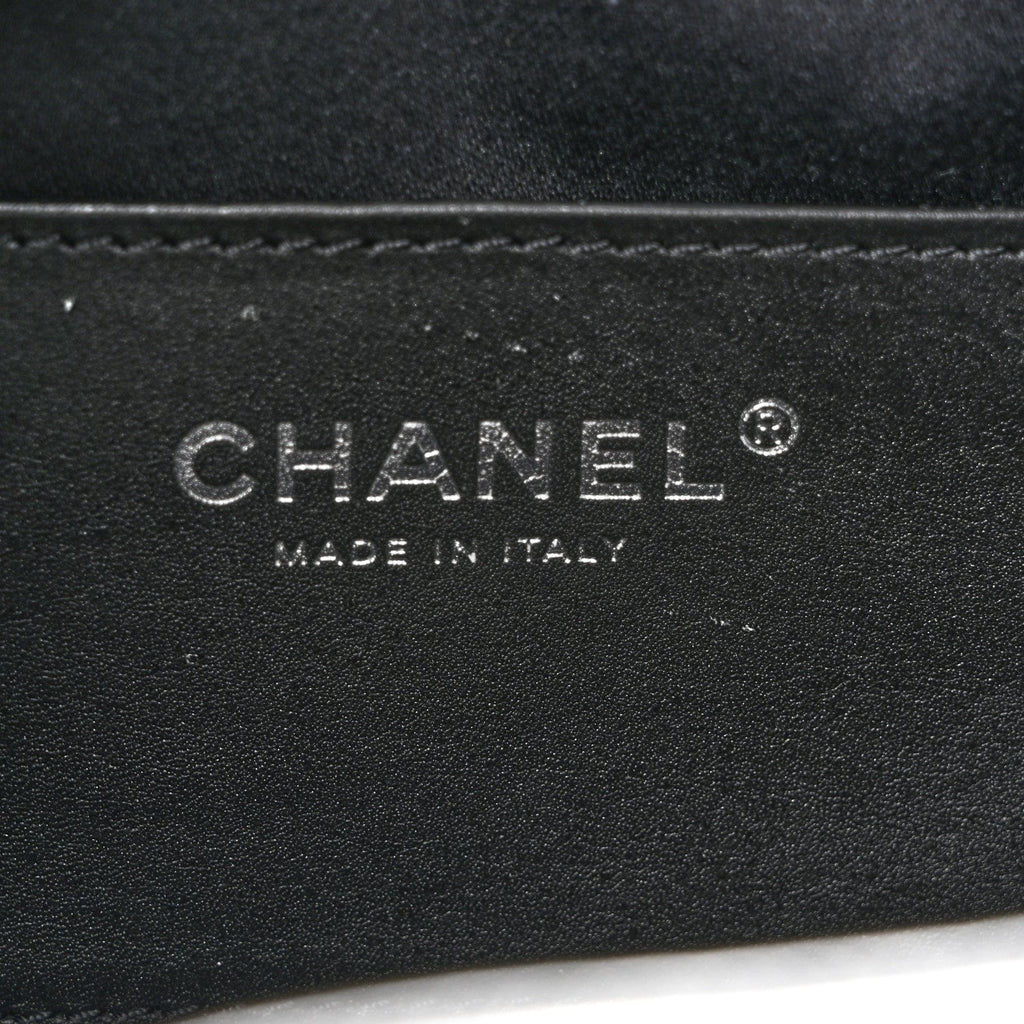 Metallic Caviar Quilted Mini Chanel 25 Handbag Silver