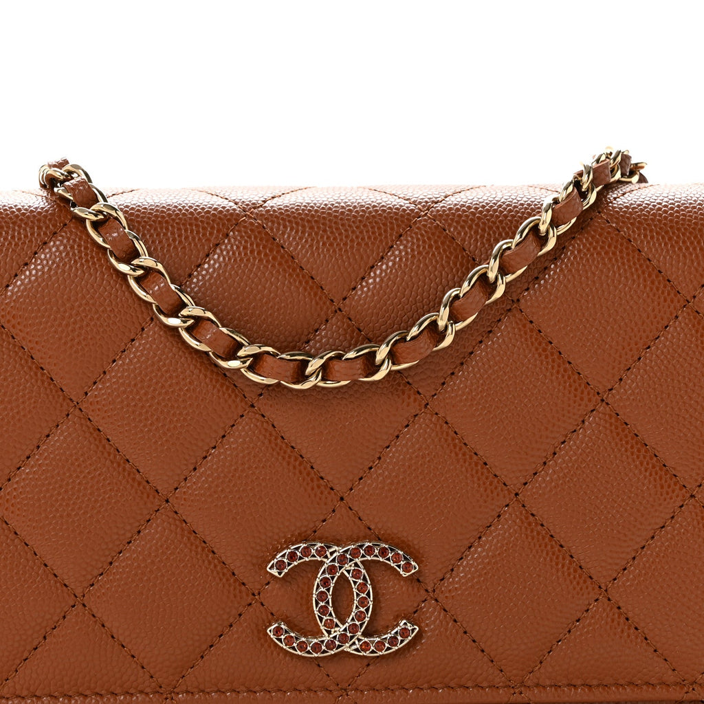 Shiny Caviar Quilted Strass Wallet On Chain WOC Light Brown