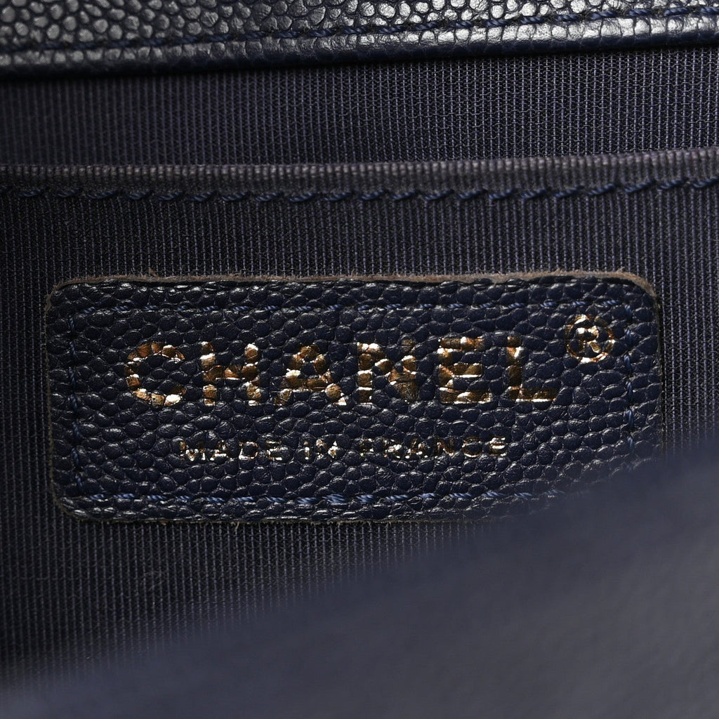 Caviar Quilted Medium Boy Flap Navy