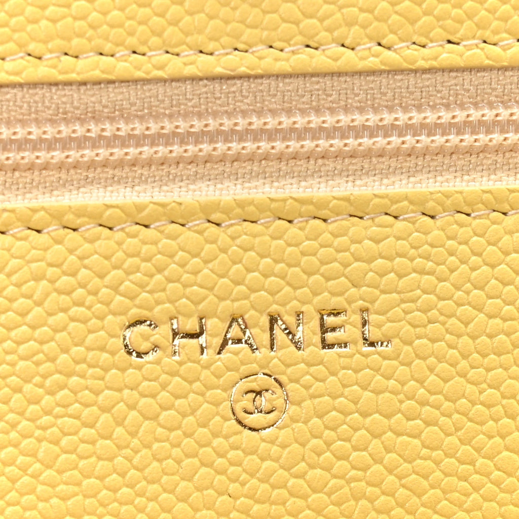 Caviar Quilted Tiny CC Wallet On Chain WOC Yellow