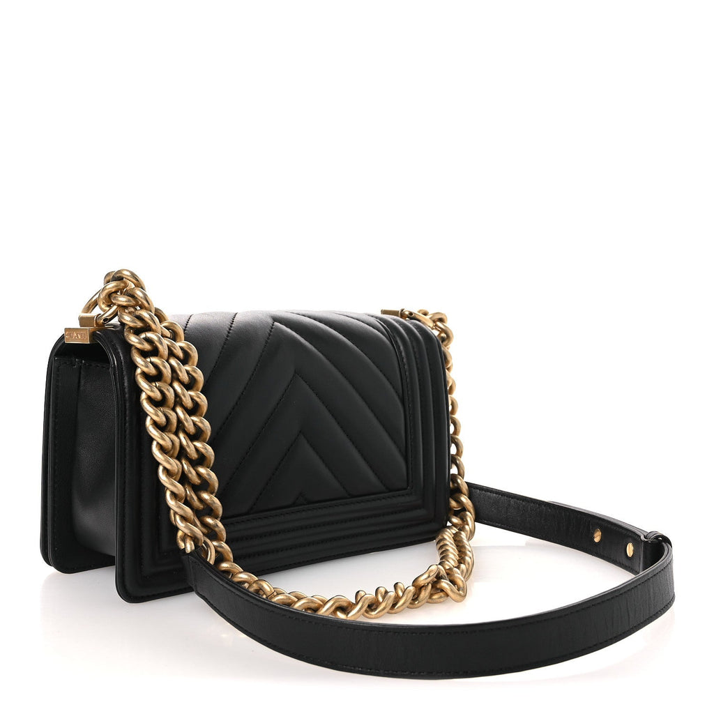 Calfskin Chevron Quilted Medium Boy Flap Black