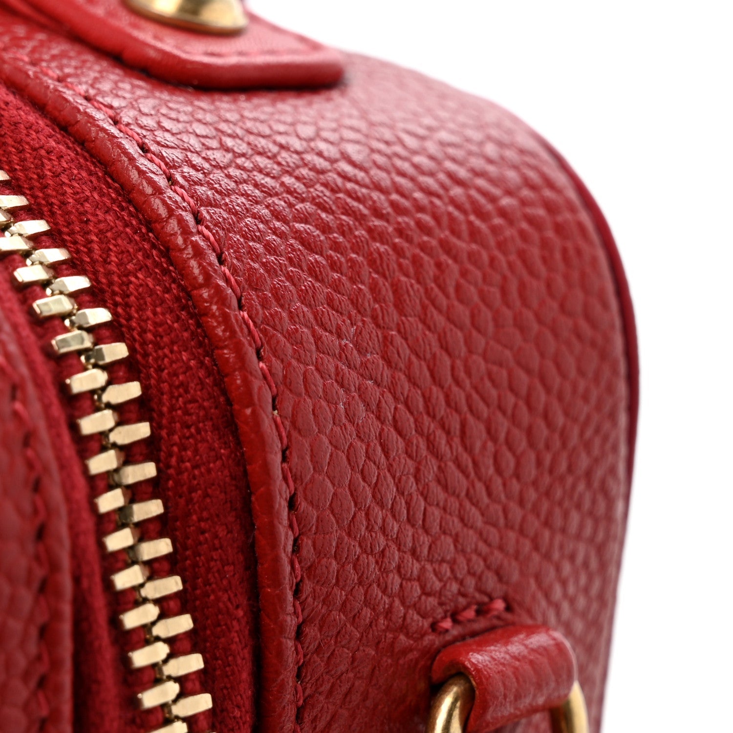 Caviar Quilted Small CC Filigree Vanity Case Red