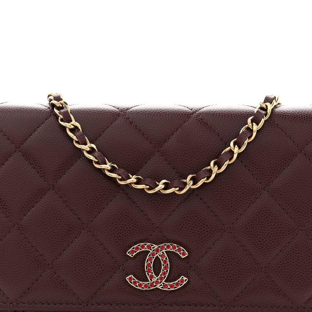 Shiny Caviar Quilted Strass Wallet On Chain WOC Bordeaux