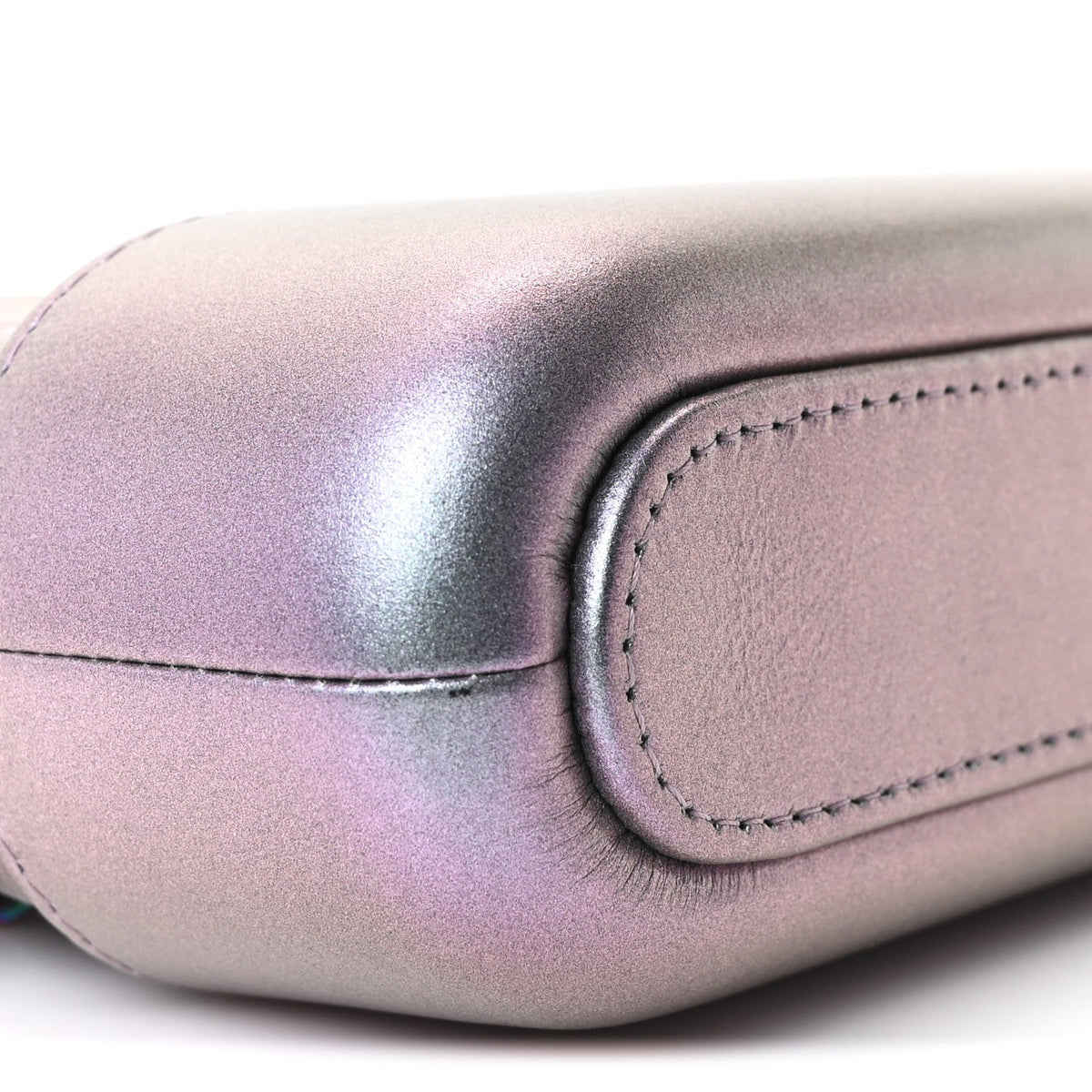 Iridescent Lambskin Calfskin Quilted Small Gabrielle Clutch With Chain Light Purple