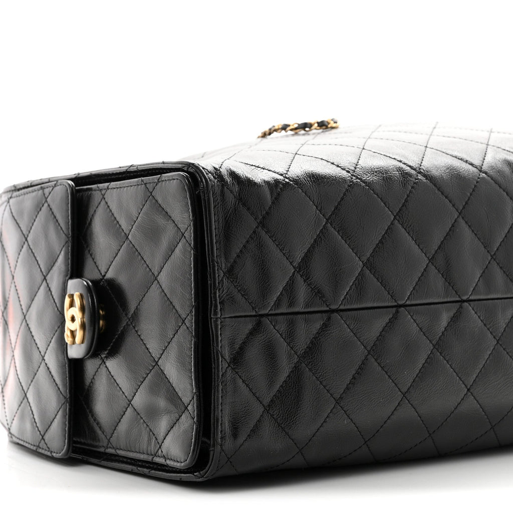 Shiny Crumpled Calfskin Quilted Medium Chanel 25 Handbag Black