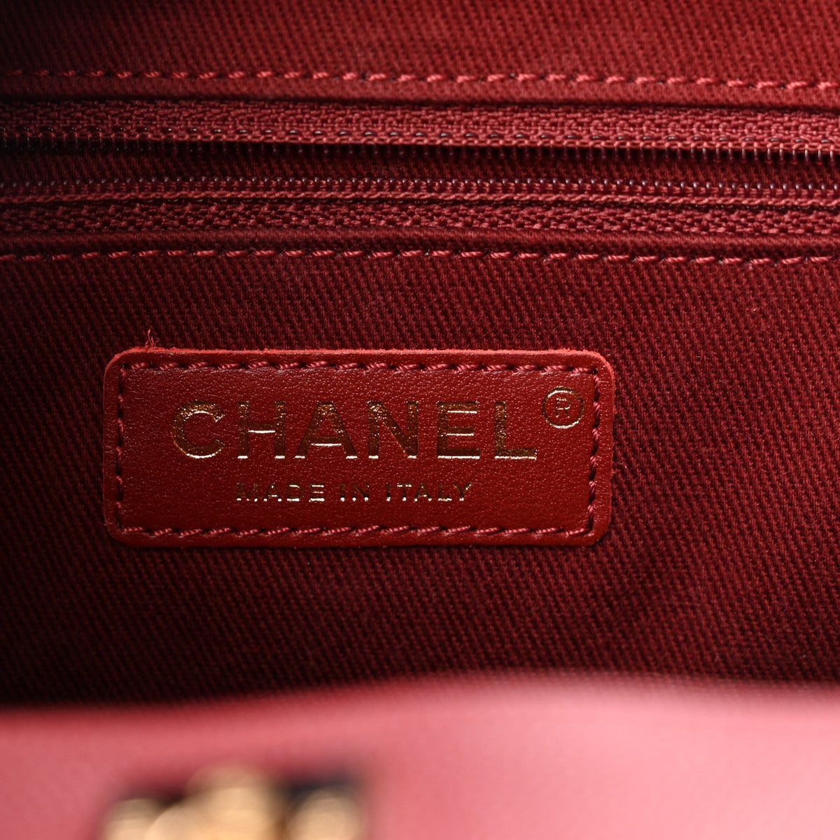 Caviar Quilted Small Business Affinity Shopping Bag Dark Red