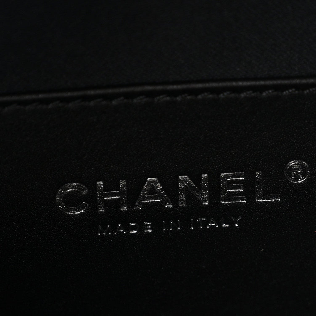 Shiny Crumpled Calfskin Quilted Medium Chanel 25 Handbag Black