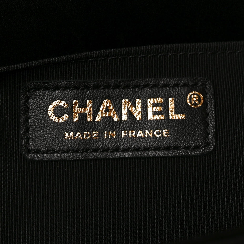 Lambskin Chevron Quilted Medium Boy Flap Black