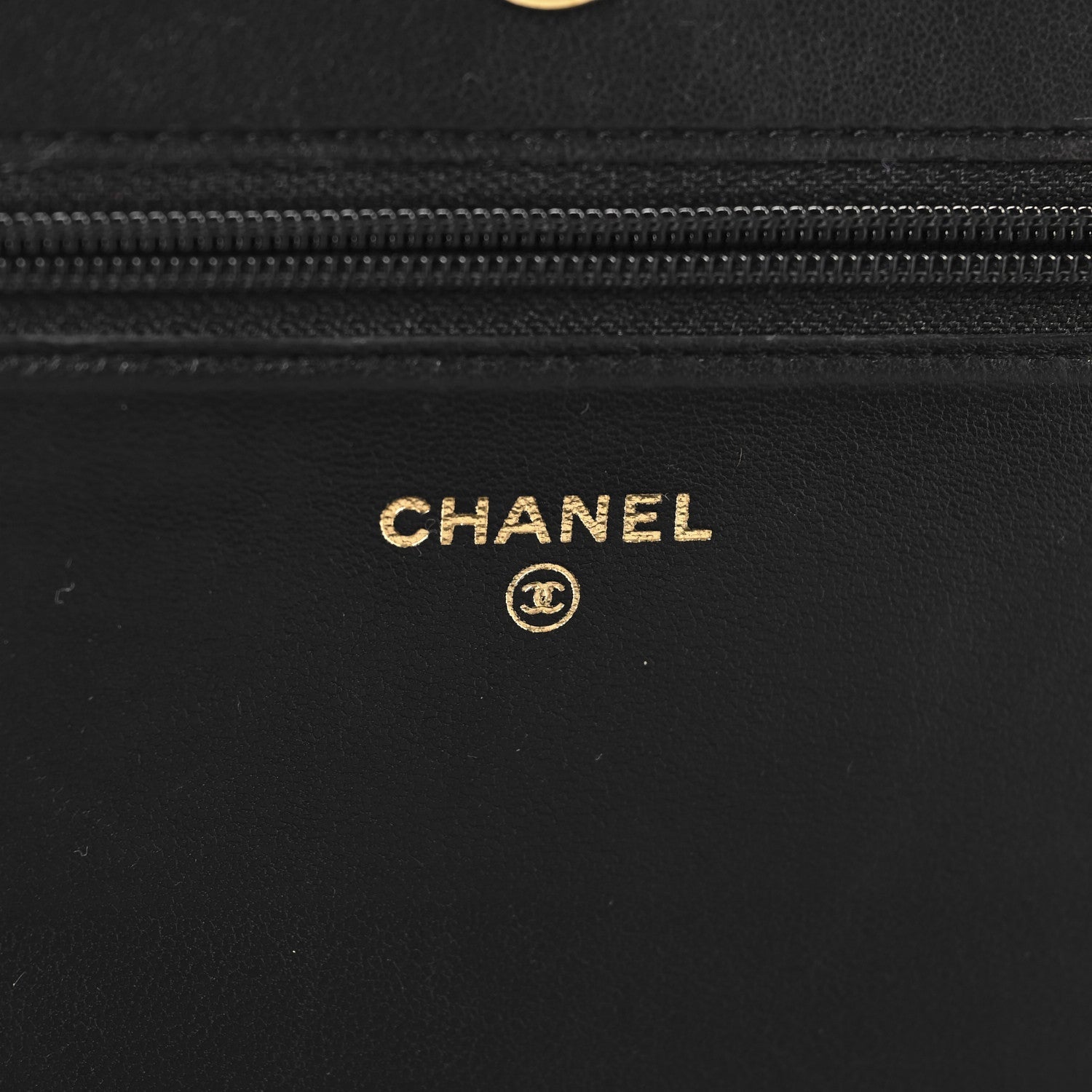 LAmbskin Chevron Boy Wallet On Chain WOC Black