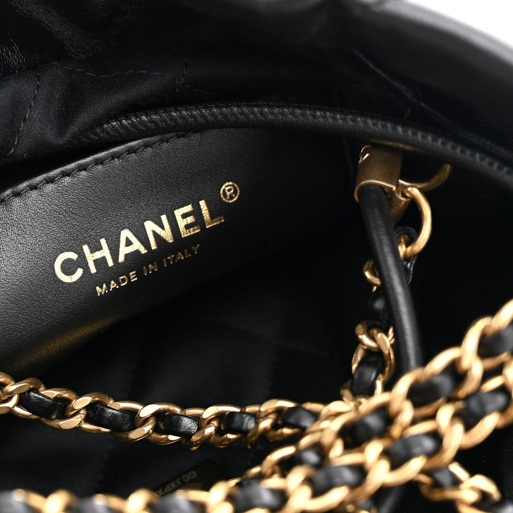 Shiny Calfskin Quilted Mini Chanel 22 Black