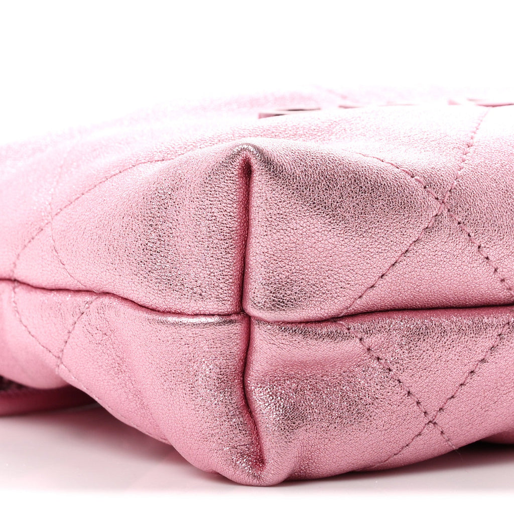 Metallic Lambskin Lacquered Monochrome Quilted Mini Chanel 22 Pink