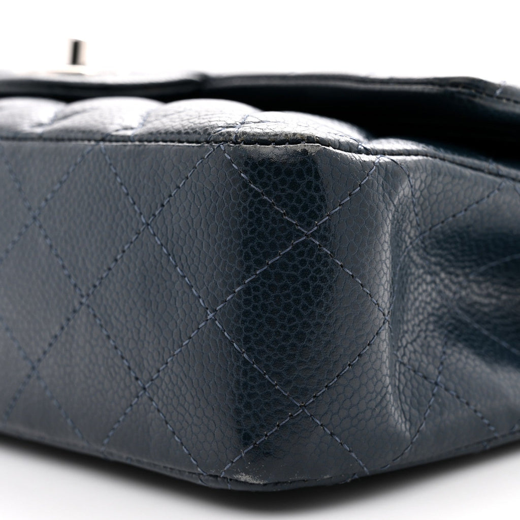 Caviar Quilted Medium Double Flap Navy