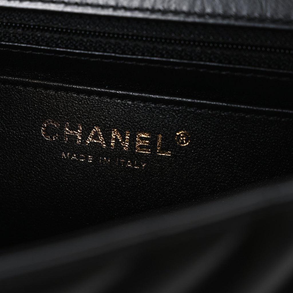 Aged Calfskin Chevron Quilted 2.55 Reissue Mini Flap Black