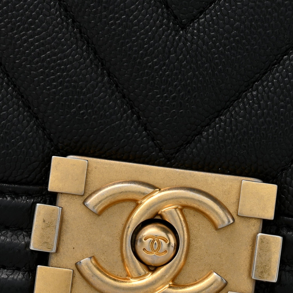 Caviar Chevron Quilted New Medium Boy Flap Black