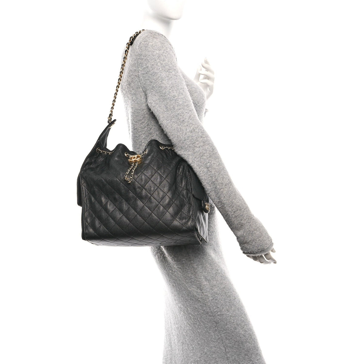 Caviar Quilted Medium Chanel 25 Handbag Black