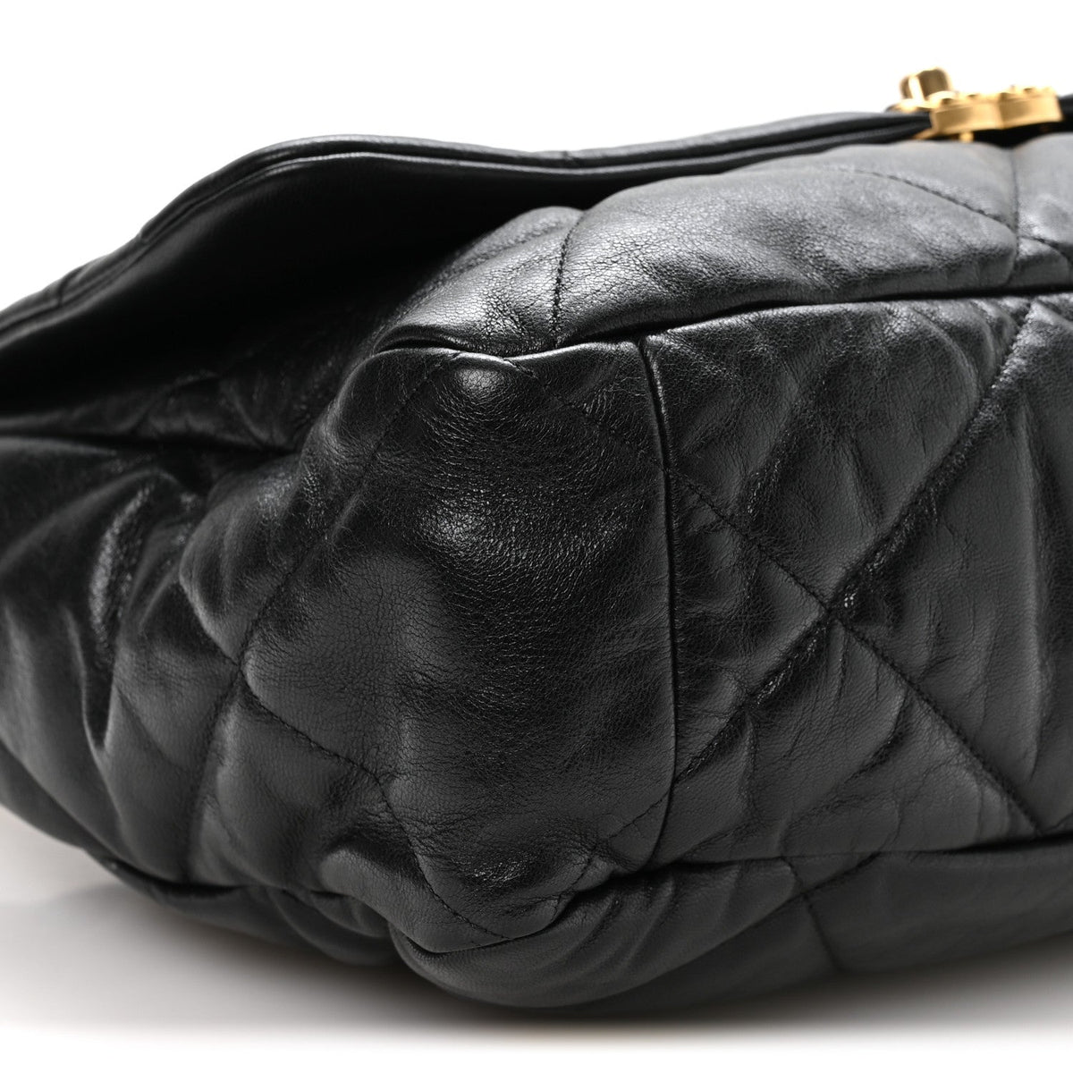 Goatskin Quilted Maxi Chanel 19 Flap Black