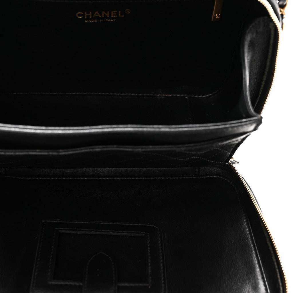 Caviar Quilted Large CC Filigree Vanity Case Black