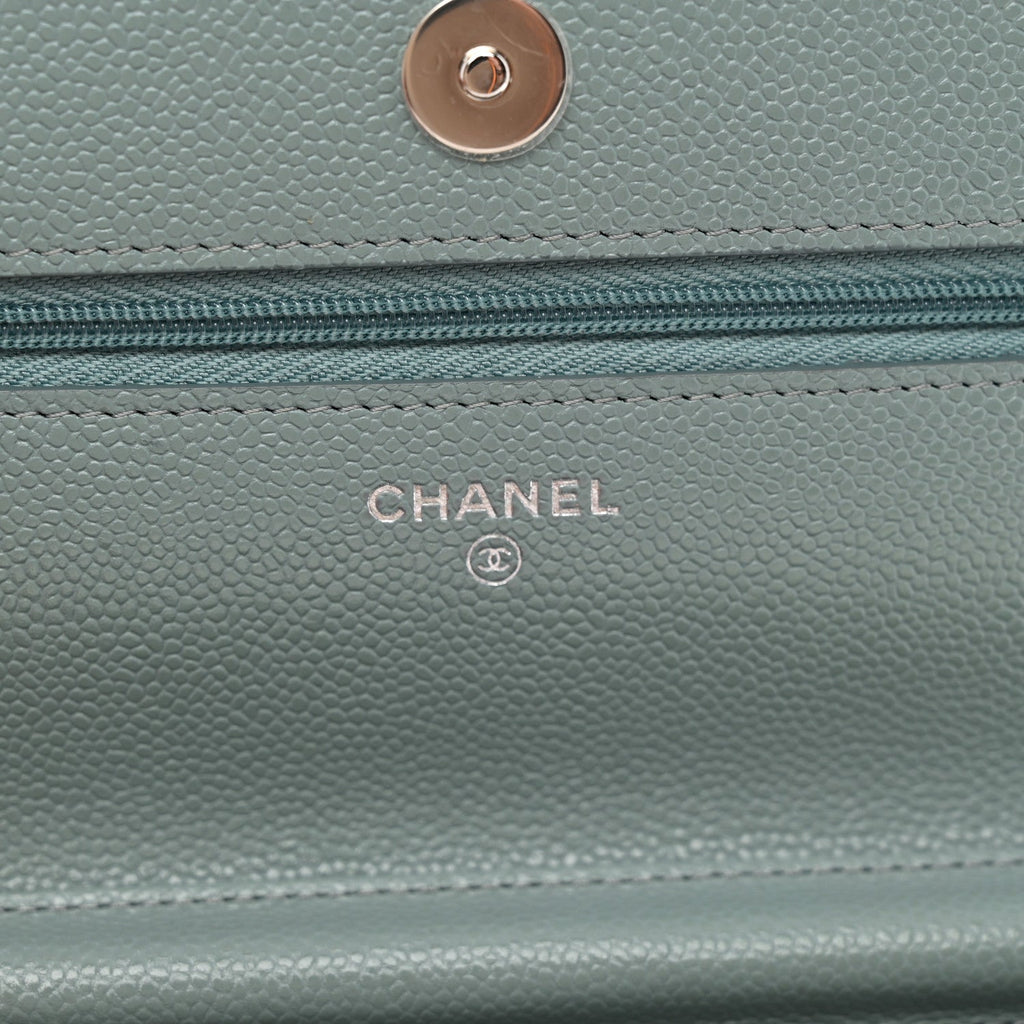 Caviar Quilted Wallet on Chain WOC Light Blue