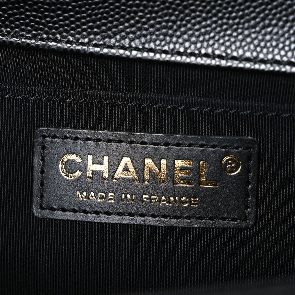 Caviar Quilted Medium Boy Flap Black